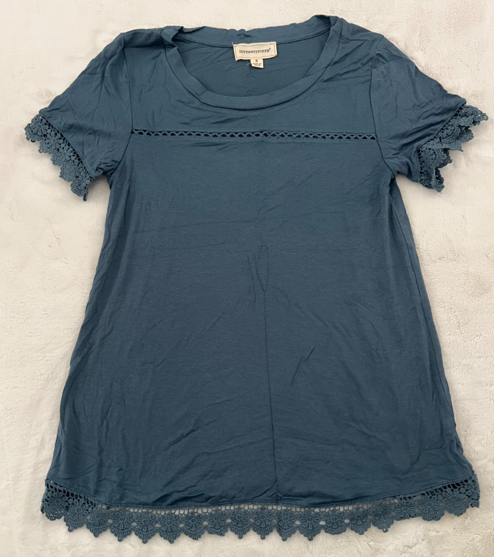 Coverstitched Women's Small Blue Lace Trim Short Sleeve Tunic Top Rayon Blend
